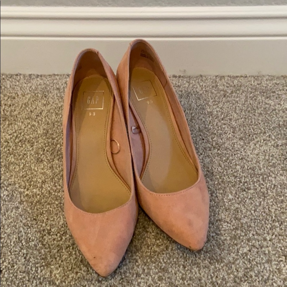 Pink suede GAP heels sz 9.5
